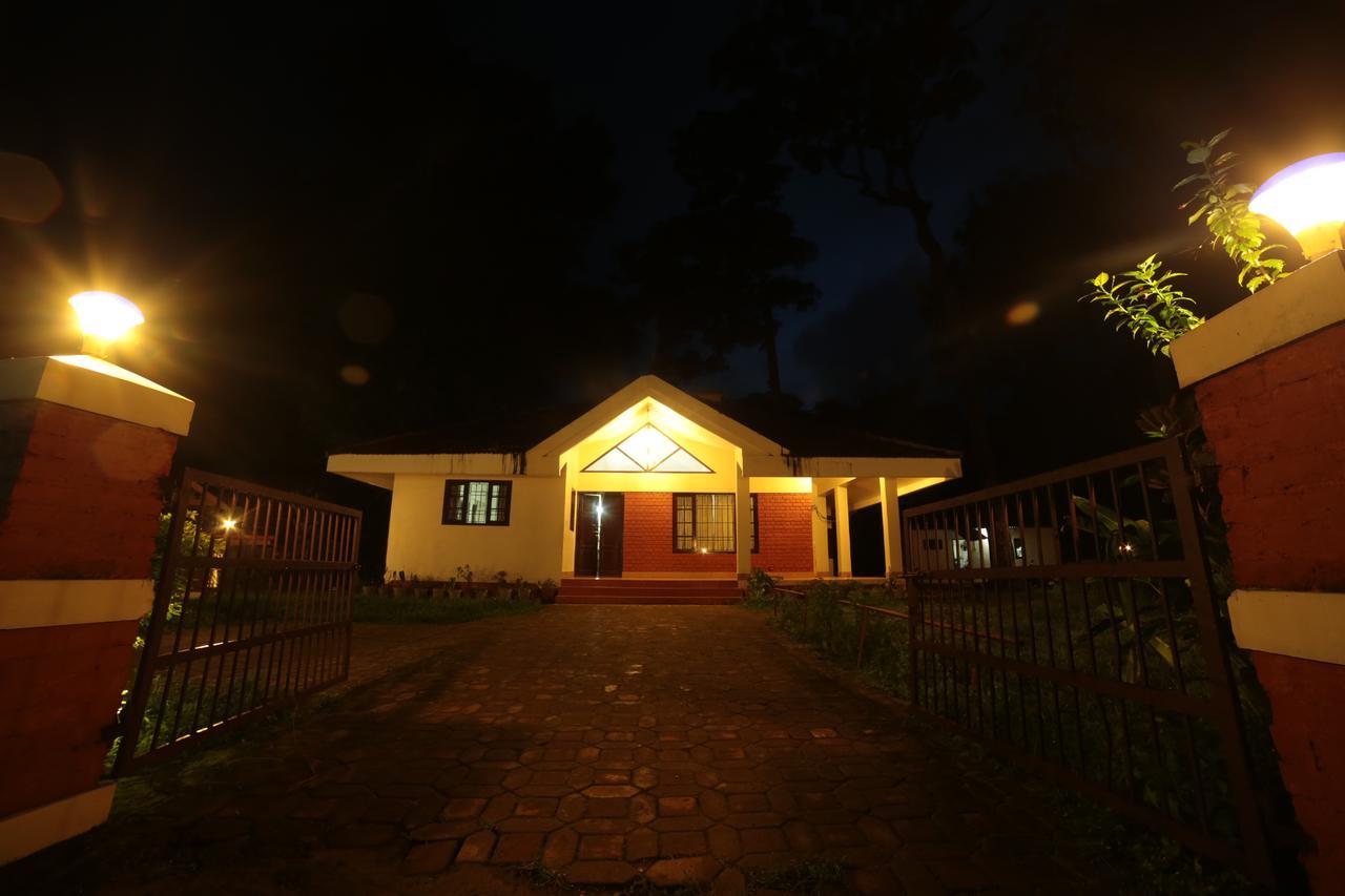 Deep Woods Resort Munnar Exterior photo