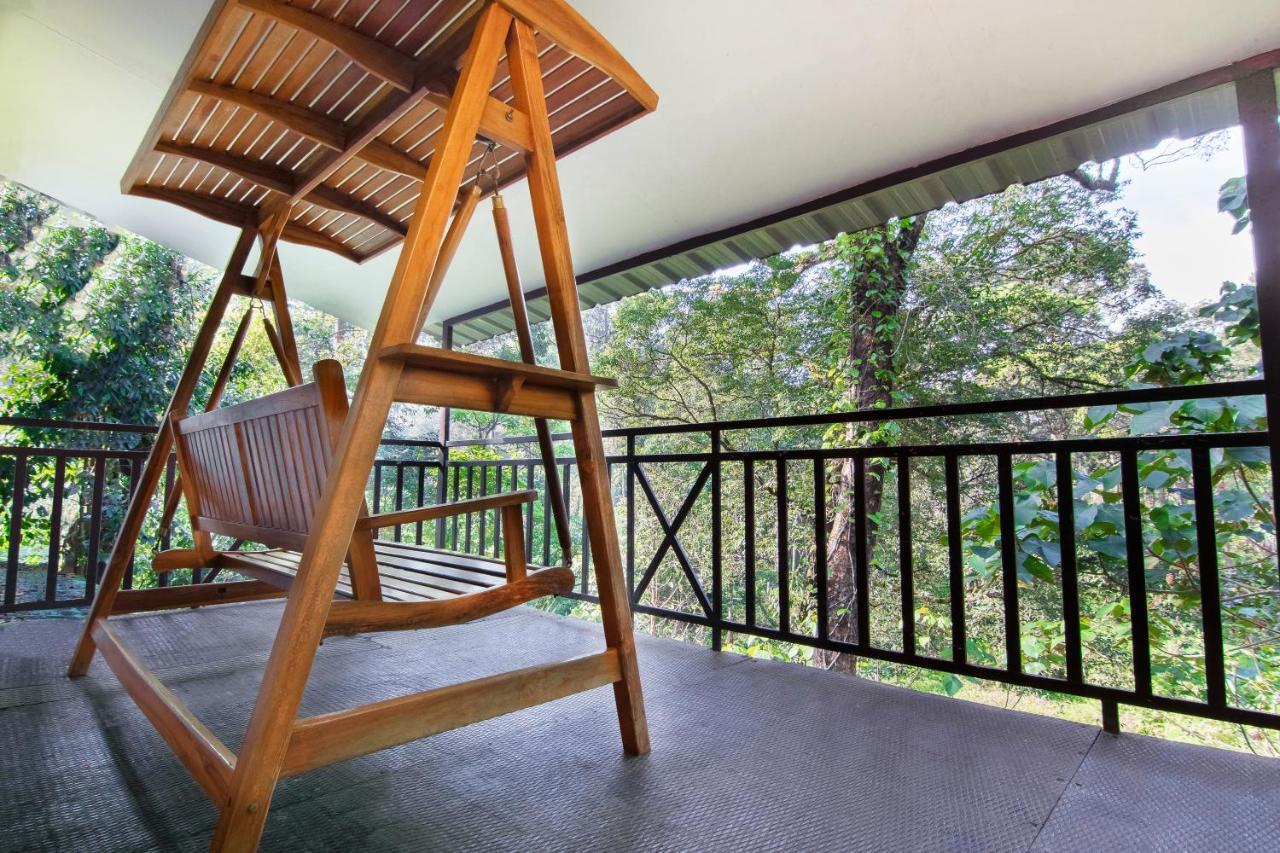 Deep Woods Resort Munnar Exterior photo